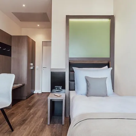 Garner - Charlottenburg, An Ihg Hotel 3*