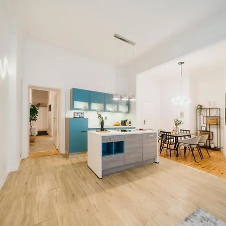 Homely - Luxurious, Spacious, Near Victory Column, River * Berlín