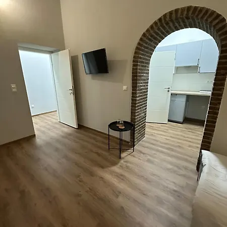 105 Apartment *