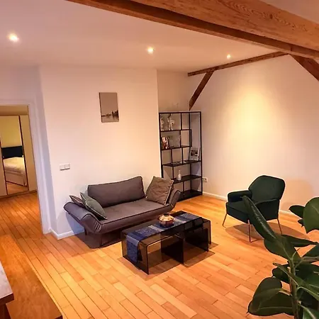 Penthouse In The Heart Of Apartment