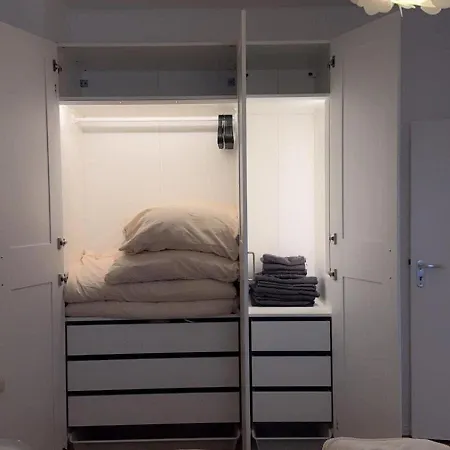 Modernes Ferienapartment In Berlin-neukoelln * Berlin
