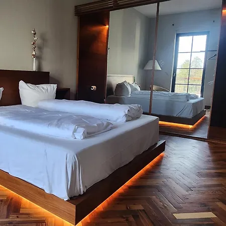 Schmoeckwitz Hotel 3*