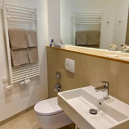 38 Hotel