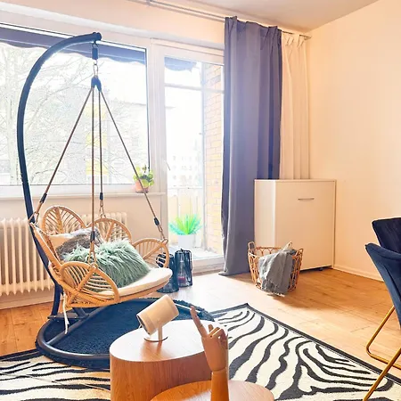 01 Bedroom In Mitte-up To 5 People-private Free Parking Διαμέρισμα Βερολίνο