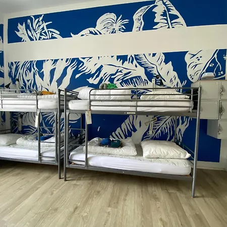 Kiez Hostel *