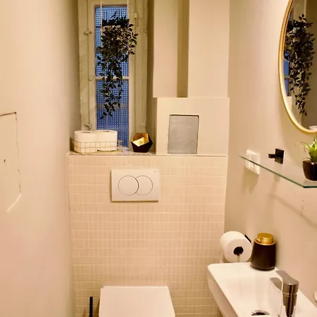 דירה Cozy Voyage - Stylish 135m2 For Up To 9 People In Kudamm