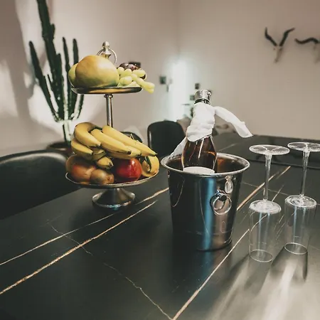 Altbau-loft Fuer 12 Personen Am Alexanderplatz Berlin