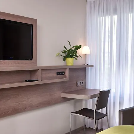Szálloda Western Kantstrasse 4*