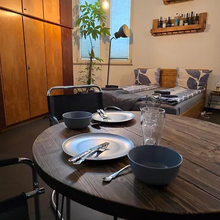 Luftiges Upcycling Im Eg - Zentral Lägenhet