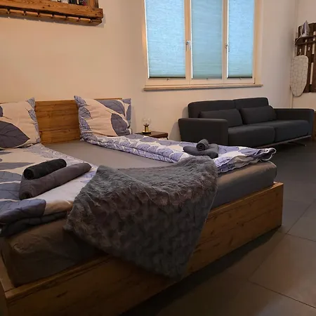 Luftiges Upcycling Im Eg - Zentral Lägenhet