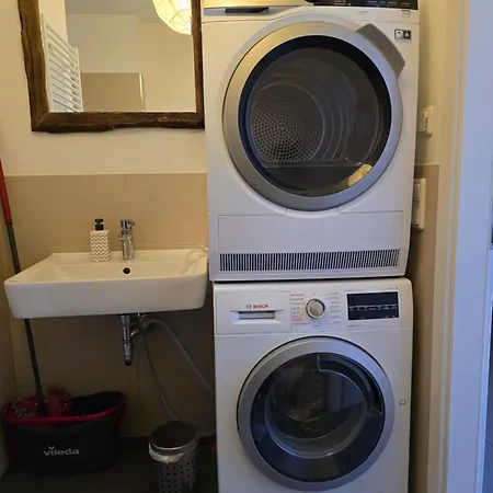 Lägenhet Luftiges Upcycling Im Eg - Zentral