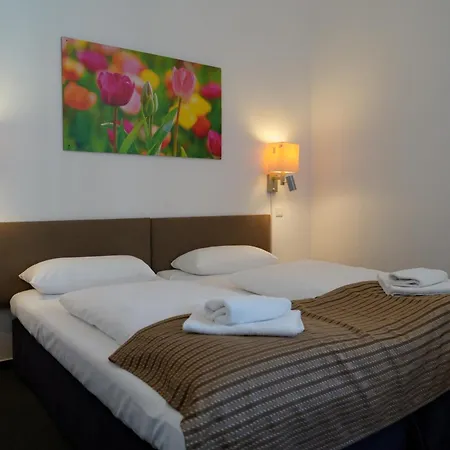 Szálloda Ambert 3*