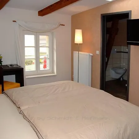 Perle Hotel 2*
