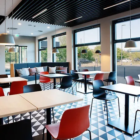 Ibis Budget Airport
