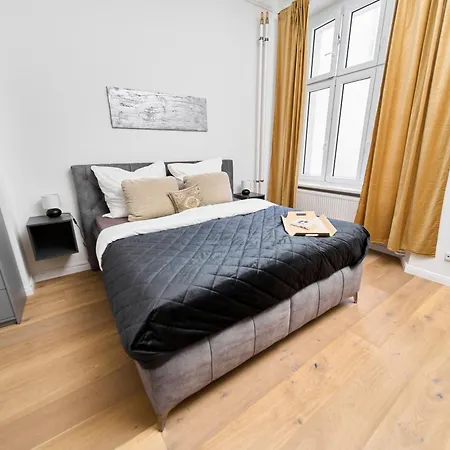 Appartement Loftly Kant99 - Zentral - 90m2 - Self Check-in - 300 Mbit Berlin