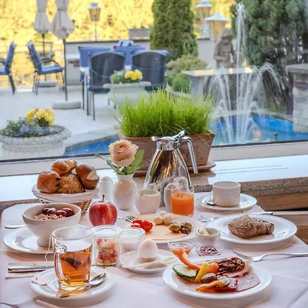Ringhotel Seehof Szálloda 4*