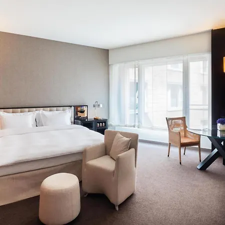 Hotel Grand Hyatt 5*
