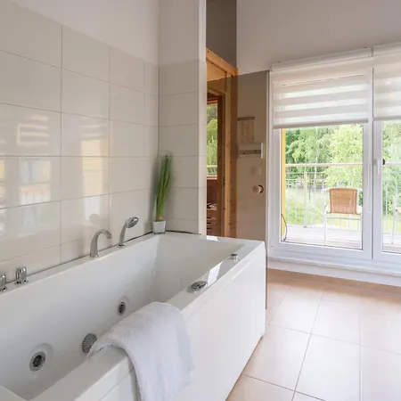 Ruebezahl Am Mueggelsee, Haus 18 Schlehe Mit Eigener Sauna, Idealer Ort Fuer Natur- Und Erholungssuchende, Fuer Radfahrer Und Familien Mit Kindern Ferienhaus