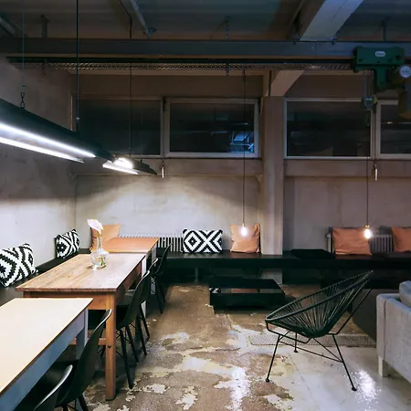 Хостел Wallyard *