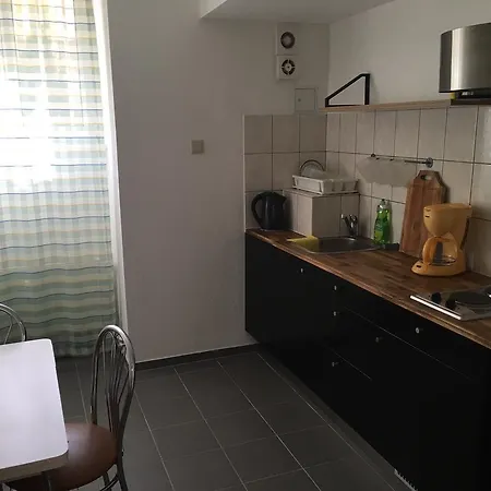 Hotel-pension Adamshof 2* ברלין