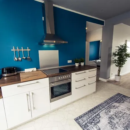 Hevals Grand Appartments Tempelhof Apartment Berlin