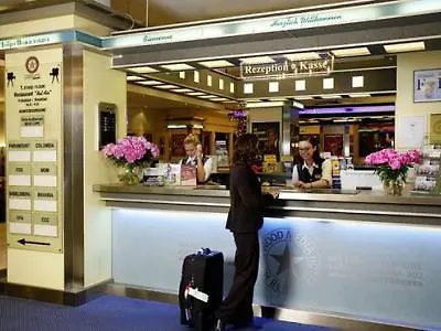 Hollywood Media Am Kurfuerstendamm Berlino