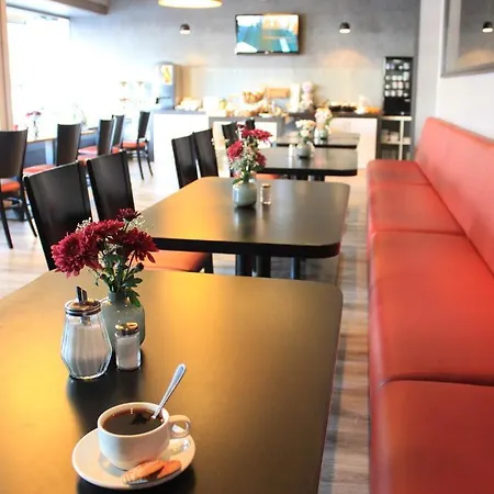 柏林中心区竞技场酒店 3*