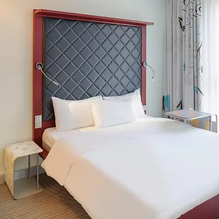 Ibis Styles Mitte 3*
