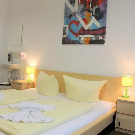 Hostel Pension Central Hostel Berlin *