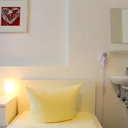 Pension Central Hostel Berlin Берлин