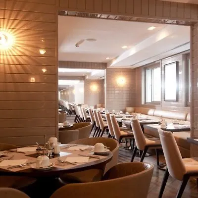 Отель Titanic Comfort Mitte 3*