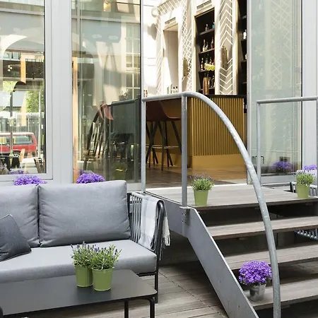Hotell Art'otel Mitte, Powered By Radisson 4*