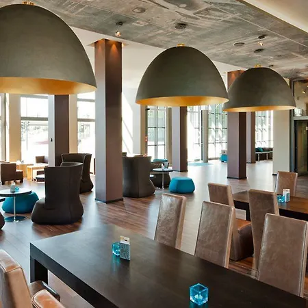 מלון One Berlin-hauptbahnhof 3*