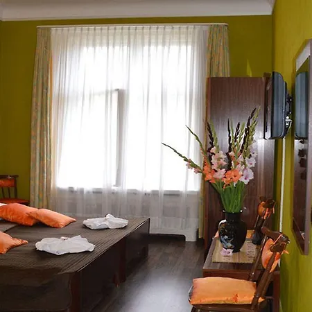Guest house Ingeborg 2*
