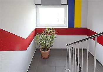 Gallery Hotel