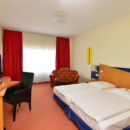Gallery Hotel 3*