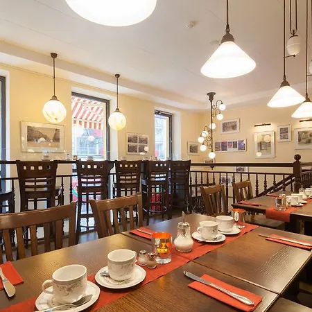 Kastanienhof Hotell 3*
