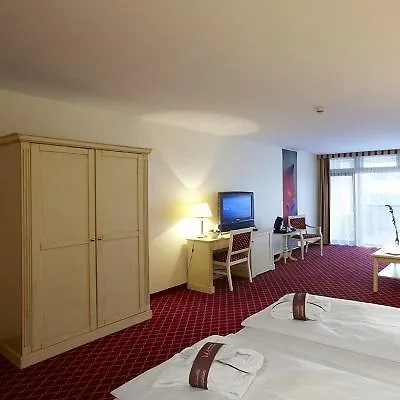 Chateau Kurfuerstendamm מלון 4*