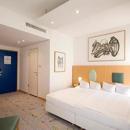 Radisson Red Kudamm 4* Berlin