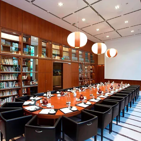 Sheraton Grand Esplanade Hotel