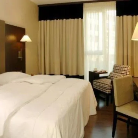 Otel Nh Kurfuerstendamm 4*
