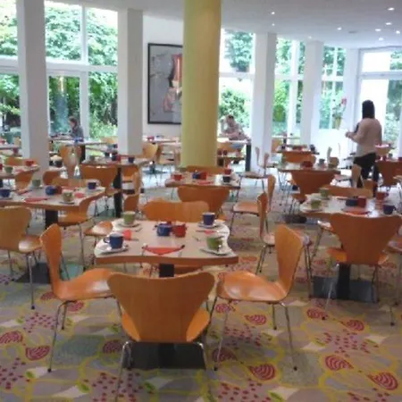 Szálloda Radisson Red Kudamm 4*