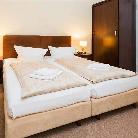 Hotel Upper Kurfuerstendamm 3*