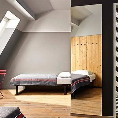 Hostel Generator Mitte