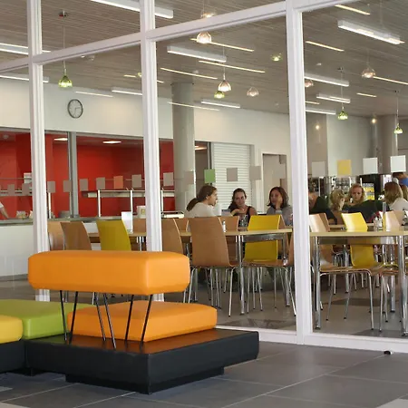 Hostel Jugendgästehaus Hauptbahnhof *