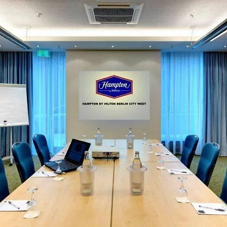 Hampton By Hilton West