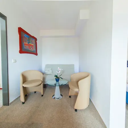 Hotel Garni-hotel An Der Weide 3*
