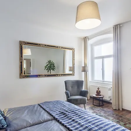 The Rheinsberger - Cosy 2br One Living Up To 6 Apartamento