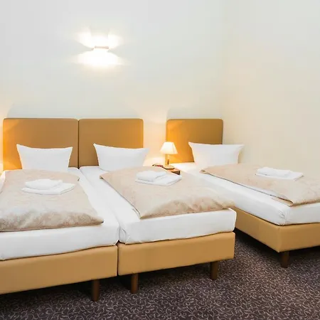 Upper Kurfuerstendamm Hotel