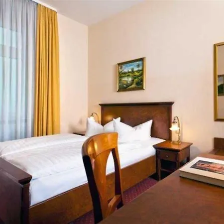 Myer's Hotel